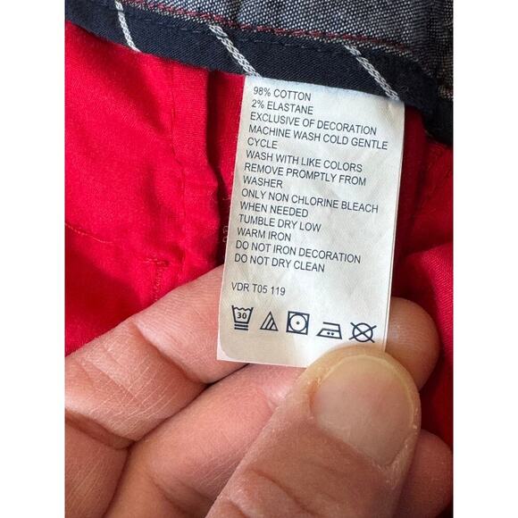 NAUTICA Red womens shorts, size 8, cotton blend - Picture 7 of 8
